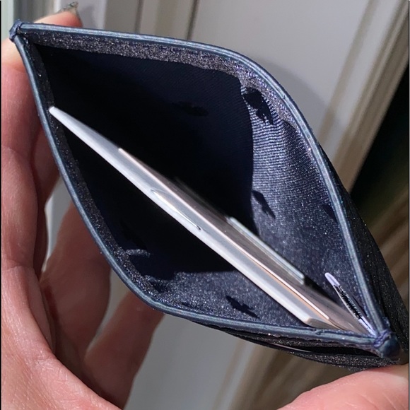 Kate Spade silver glitter card case - Picture 2 of 3